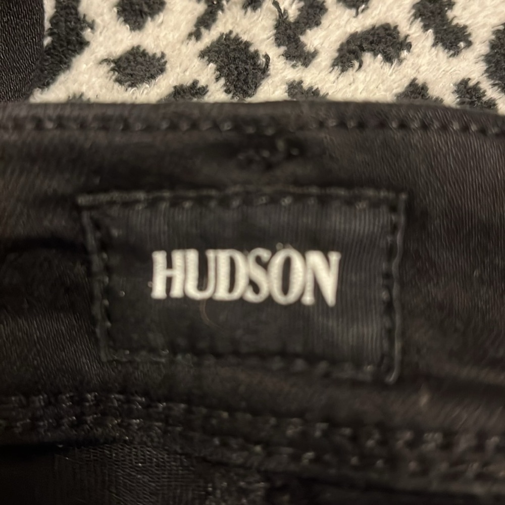 Hudson Beth Midrise With Frayed Hem View 3